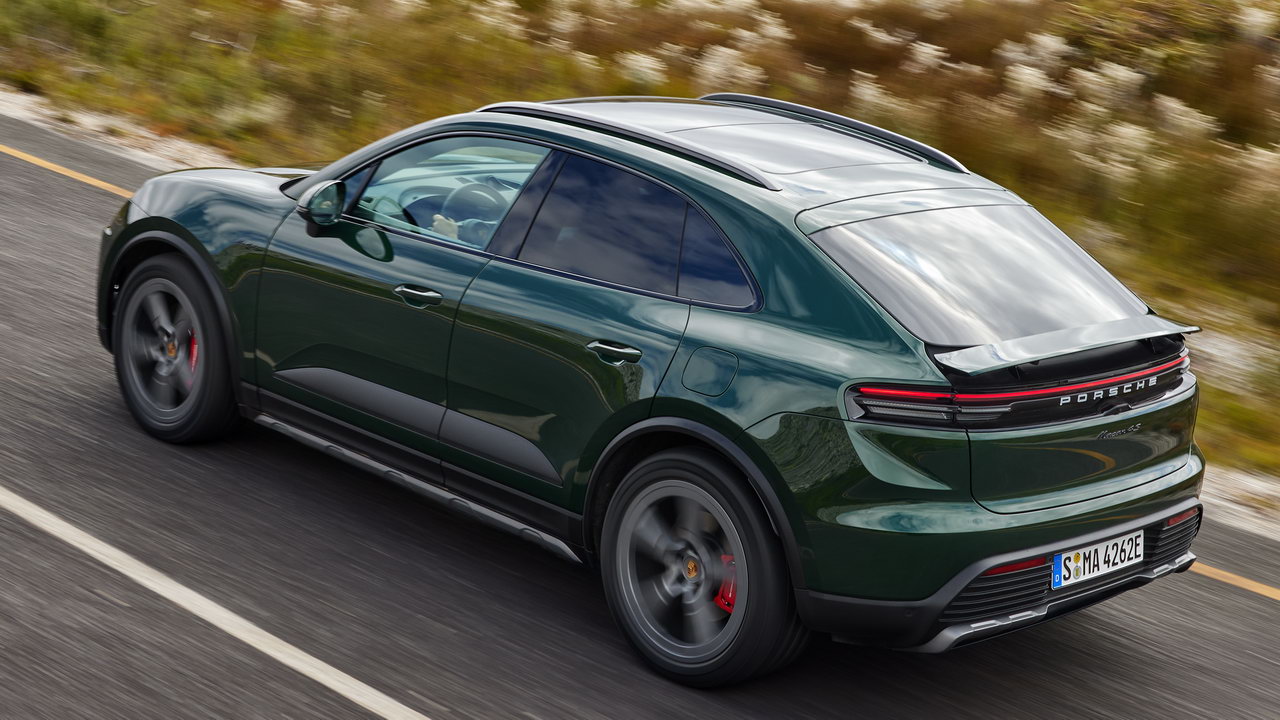 Porsche Macan EV