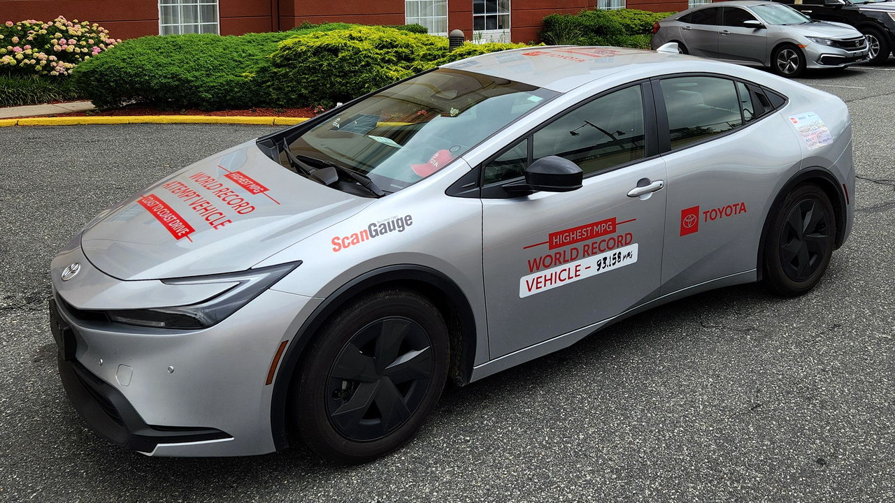 Toyota Prius GUINNESS WORLD RECORD