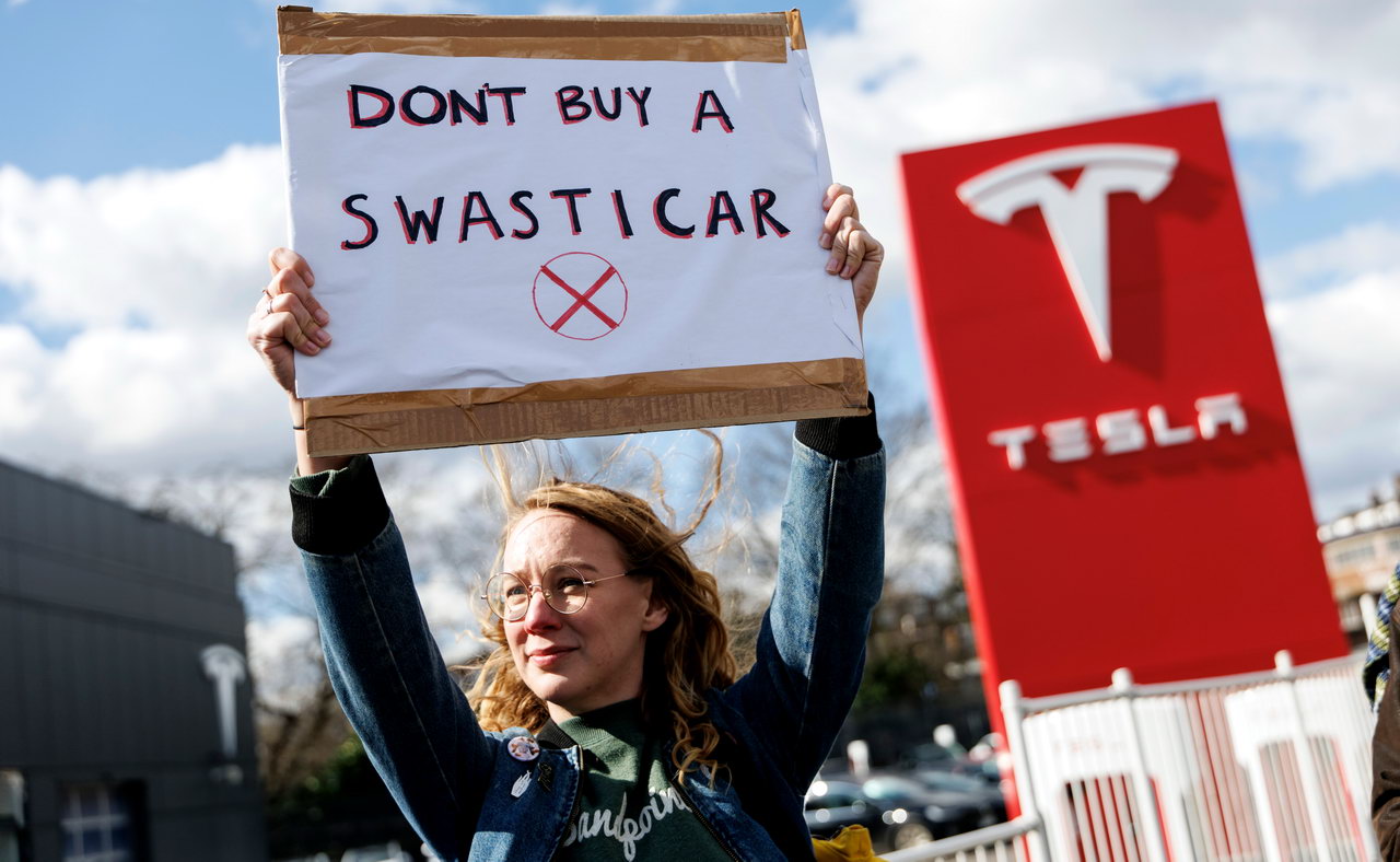 tesla sales uk