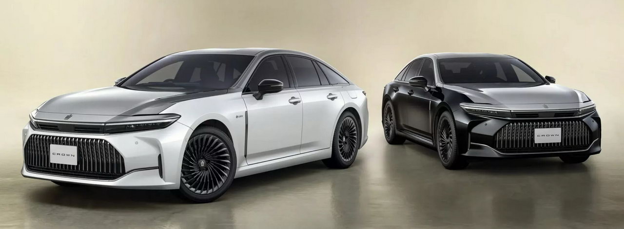 Toyota Crown Sedan 70th Anniversary Edition