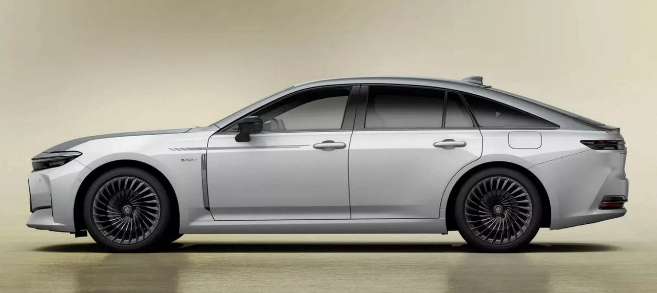 Toyota Crown Sedan 70th Anniversary Edition