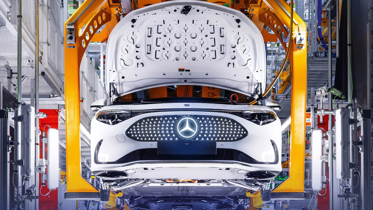 New Mercedes-Benz CLA