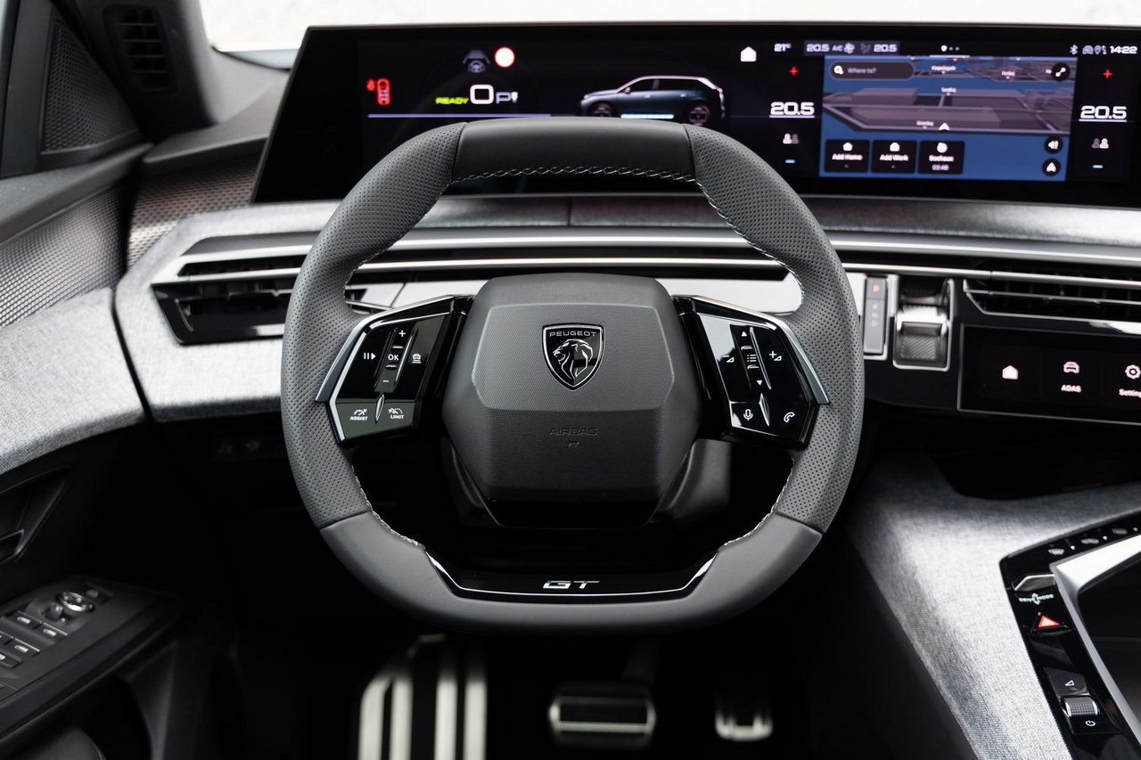 Новий PEUGEOT 5008