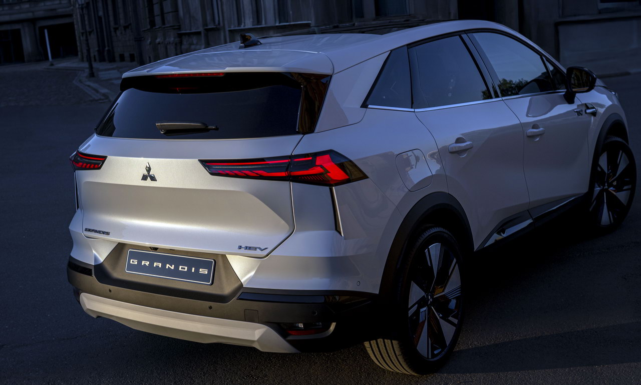 All New Mitsubishi Grandis