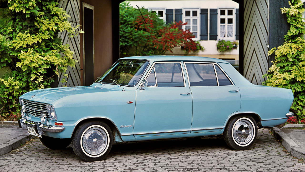 Opel Kadett B, Limousine