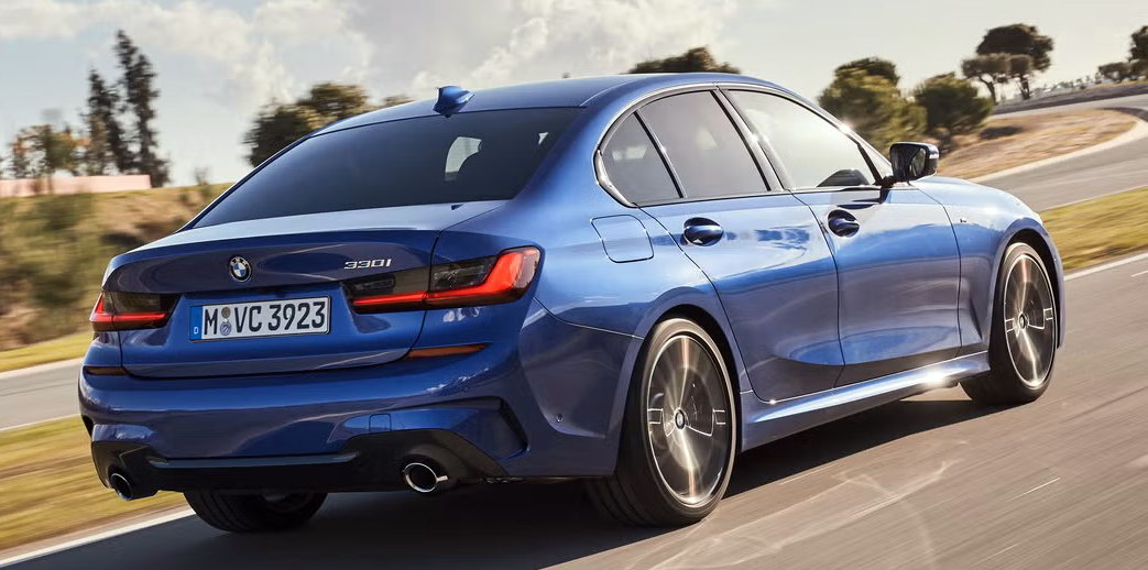 BMW 330i