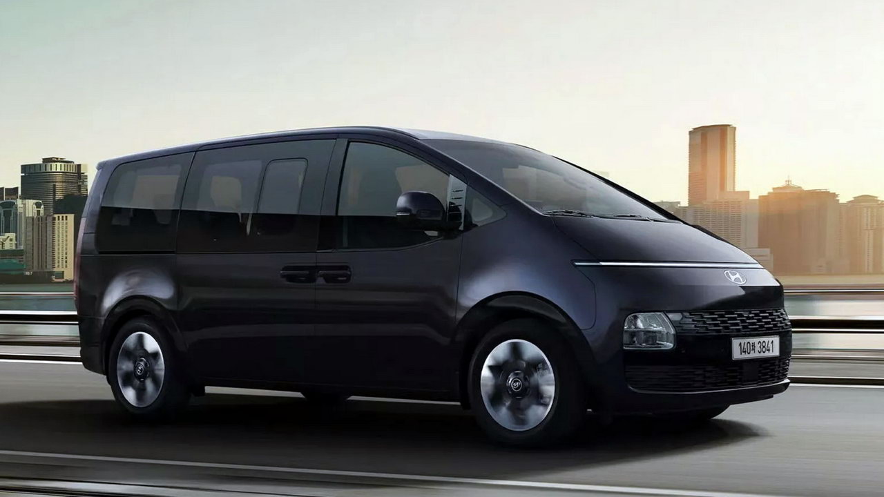 2026 Hyundai Staria
