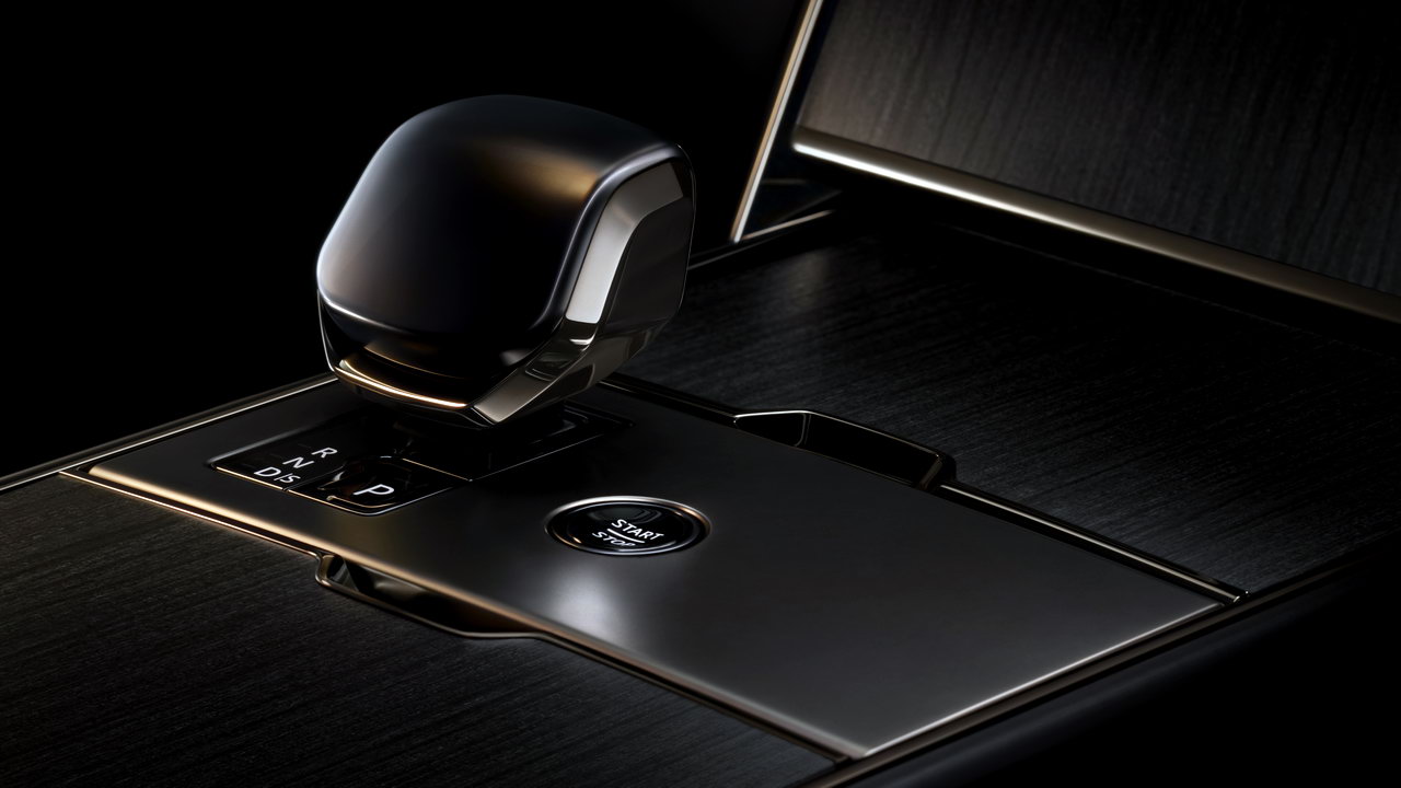 Range Rover SV Black 