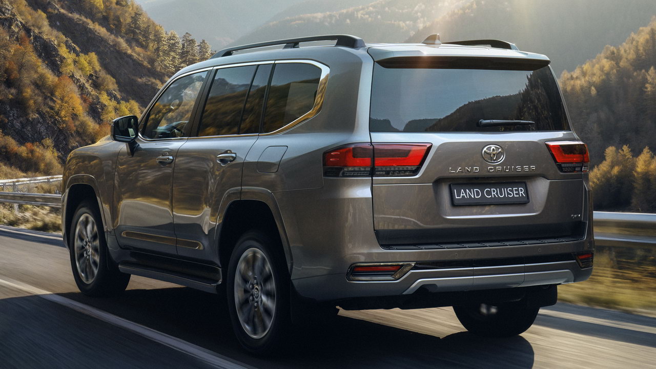2026 Toyota Land Cruiser 300 Hybrid