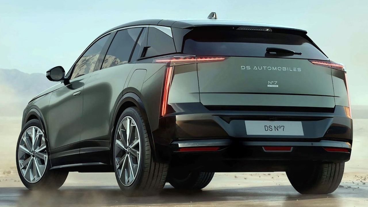 DS N°7