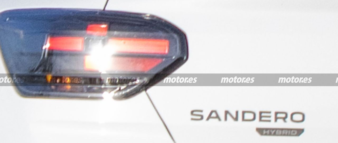 Dacia Sandero hybrid spy