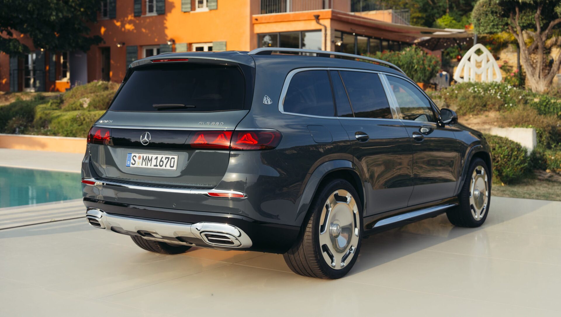 2027 Mercedes-Maybach GLS680