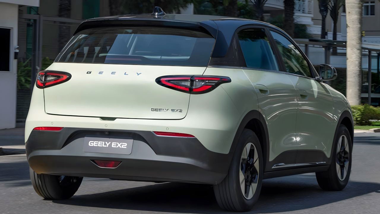 Geely E2