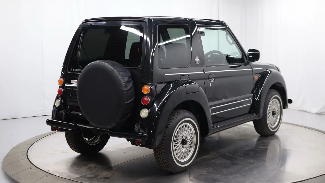 Mitsubishi Pajero Flying Pug