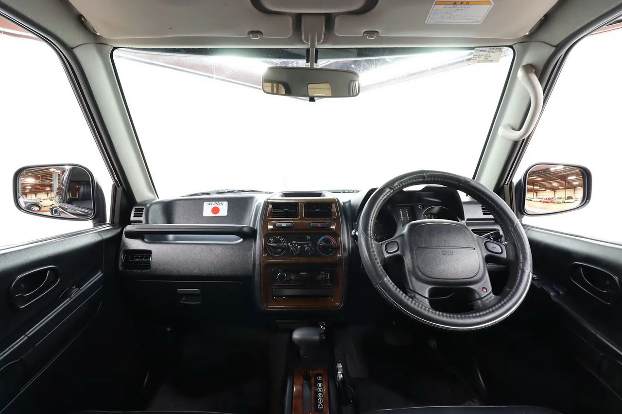 Mitsubishi Pajero Flying Pug