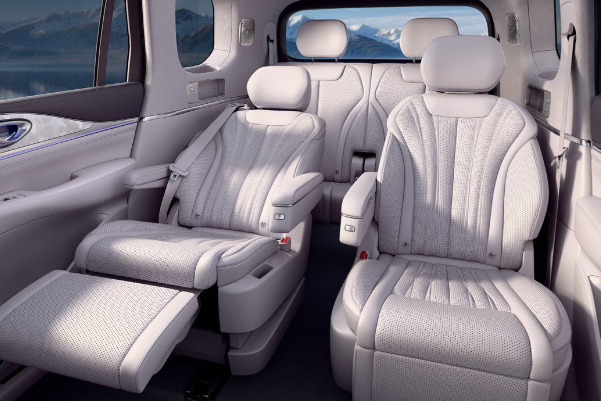 BYD Sealion 08