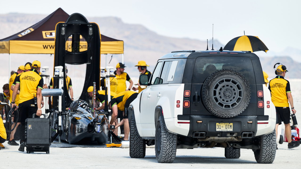 DEFENDER OCTA_JCB