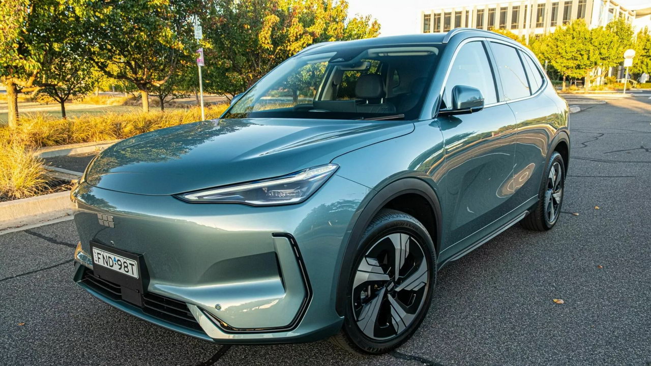 Ford borrow Geely Platform