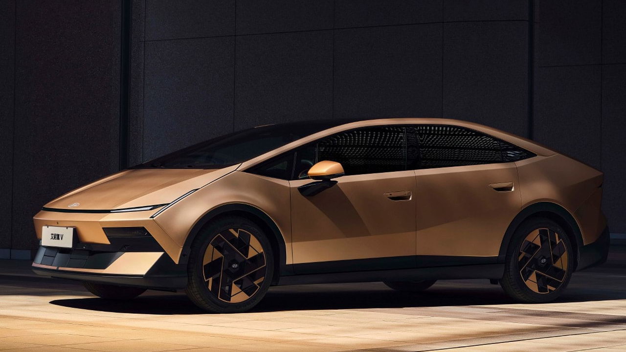 Hyundai Ioniq V
