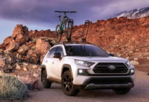 Toyota RAV4 off-road