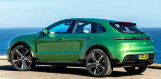 Porsche cross