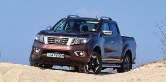 NISSAN NAVARA