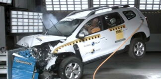 Renault Duster crash