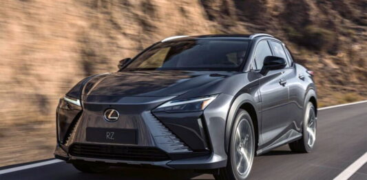 Lexus RZ 450e