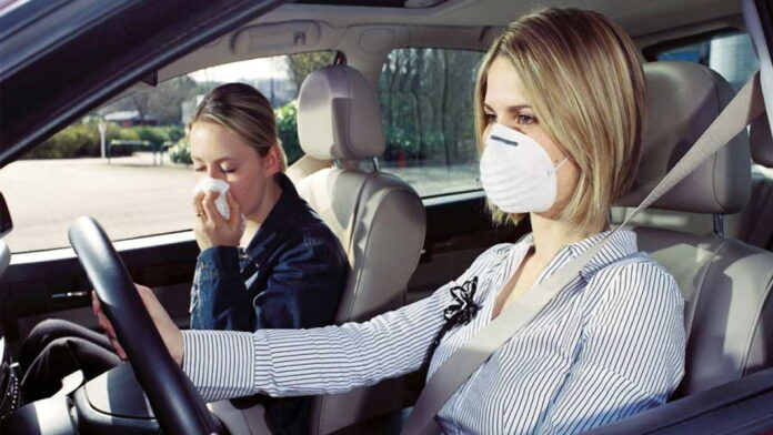 як подолати неприємний запах у салоні авто