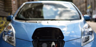 nissan-lead-charging