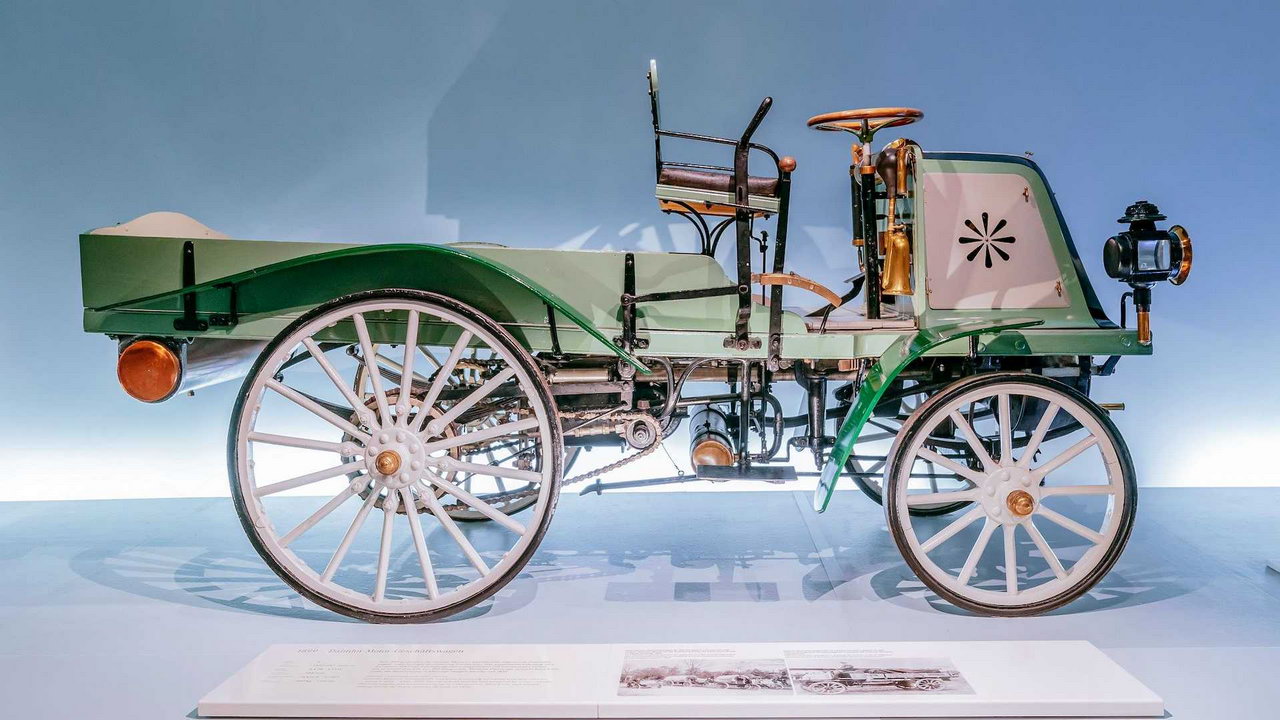 1899 Daimler Motorized Business Vehicle