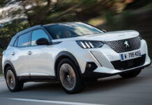 PEUGEOT e-2008