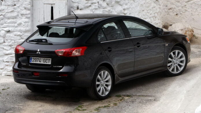 mitsubishi-lancer-sportback