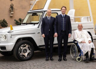 Popemobil Mercedes