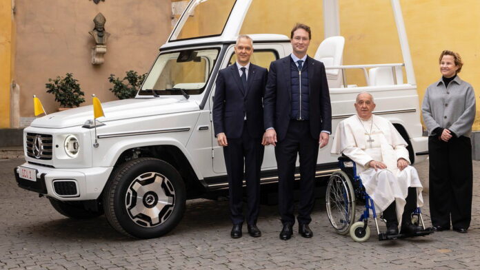 Popemobil Mercedes