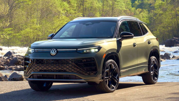 Volkswagen Tiguan SEL R-Line Turbo