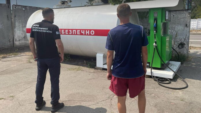 нелегальні АЗС