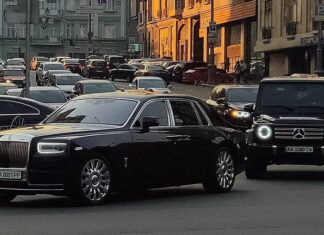Транспортний податок на розкішні авто