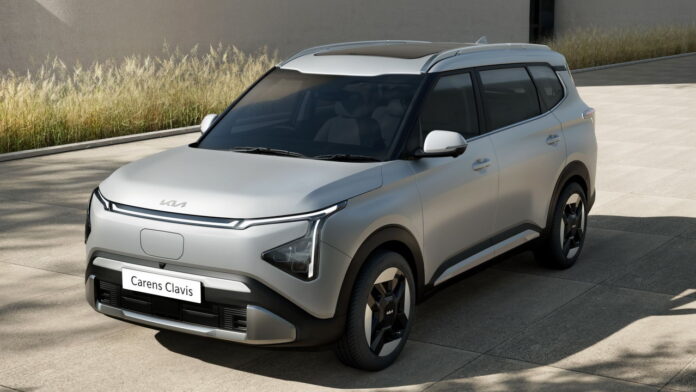 Kia Carens Clavis