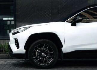 TOYOTA RAV4