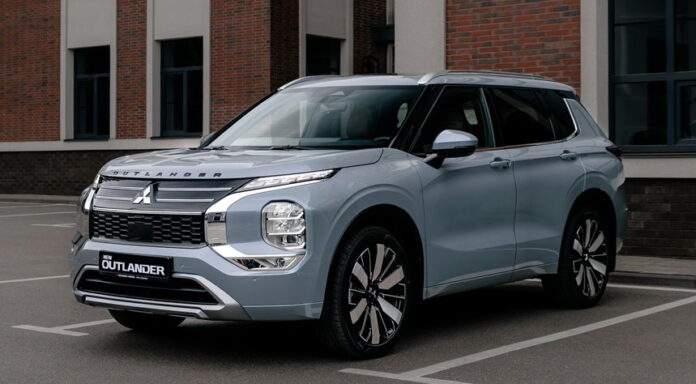 New Mitsubishi Outlander Yamaha