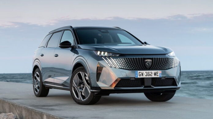 Новий PEUGEOT E-5008
