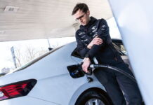 Дизельна Skoda встановила світовий рекорд з пробігу на одному баку пального Skoda Superb diesel record