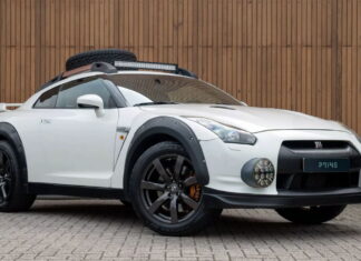 Божевільний Макс чи просто божевілля? Суперкар Nissan GT-R перетворили на футуристичний позашляховик Nissan GTR Offroad