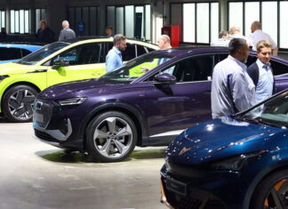 Складено рейтинг нових авто Європи за джерелом живлення: гібриди випередили традиційні ДВЗ Car sales EU