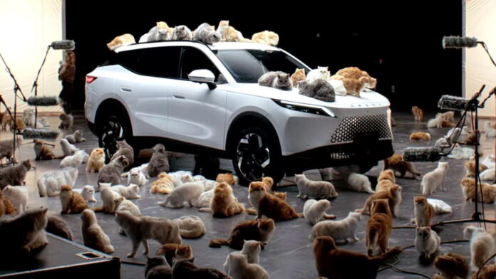 OMODA-7_Noise-Reducing-Glass