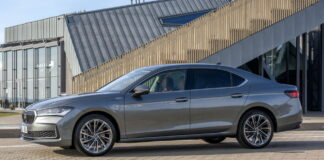 Skoda Superb Hatch