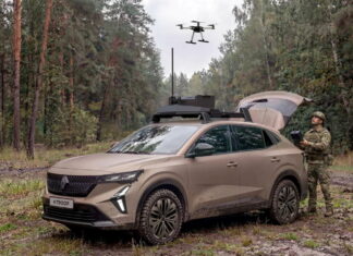 Renault створила багатоцільовий автомобіль, який керує військовими безпілотниками та контролює поле бою Renault 4 TROOP