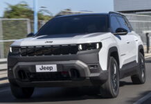 Новий Jeep Compass 4xe виходить на європейський ринок: електричний кросовер став ще більш позашляховим New Jeep Compass 4xe