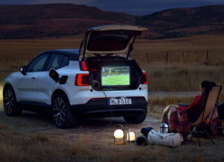Volvo-Cars-turns-the-EX30-into-a-mobile-power-bank